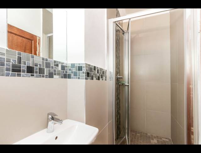 4 BEDROOM FREEHOLD TO LET IN GALLO MANOR